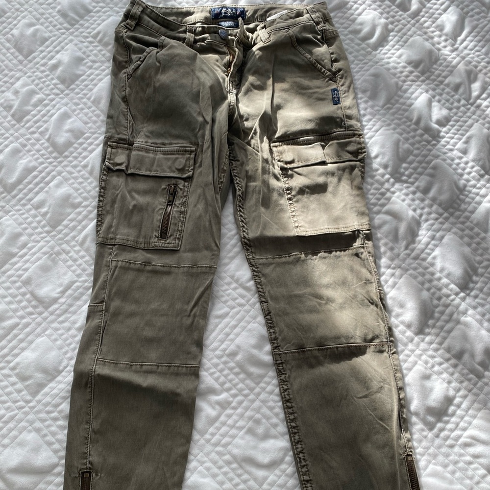 5 pairs of Silver jeans size 28